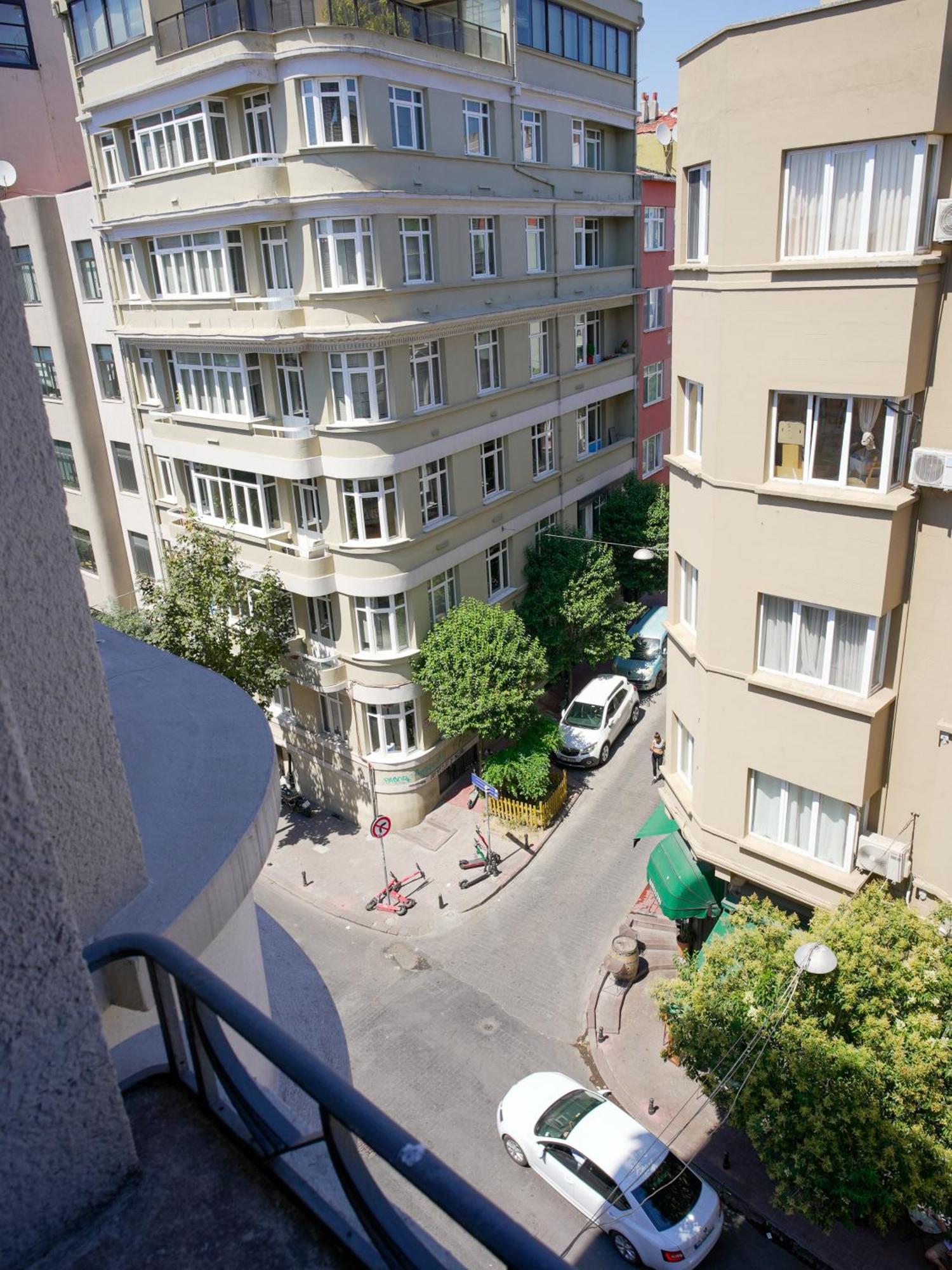 Cihangir Residences Istanbul Exterior photo